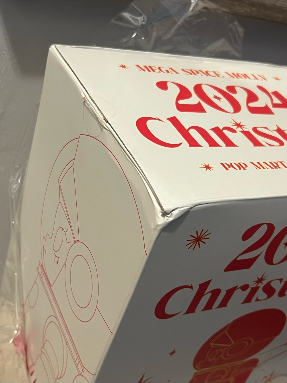Limited Edition POP MART MEGA Space Molly 400% Christmas Edition 2024 Collectibl - Picture 3 of 14